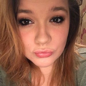 Meet your Posher, Carah